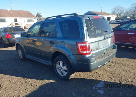 2012 Ford Escape Xlt z USA, uszkodzony, nr VIN 1FMCU9DG6CKB26218
